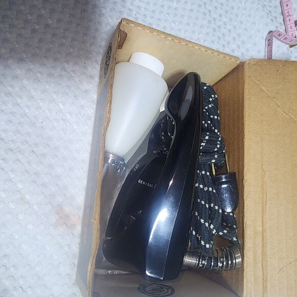 GE VINTAGE NIB TRAVEL IRON F47 SET - Picture 1 of 5